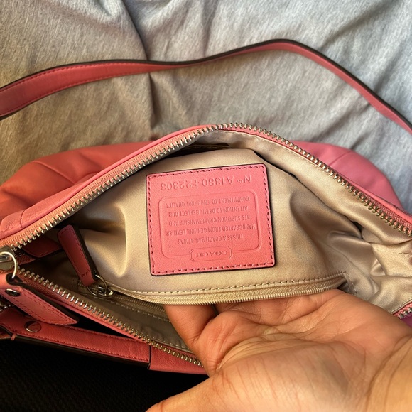 Coach Pink Leather Shoulder Bag - Picture 5 of 7